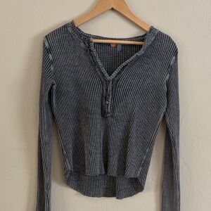 Free People Colt Thermal Dark Gray Henley. Excellent Condition!